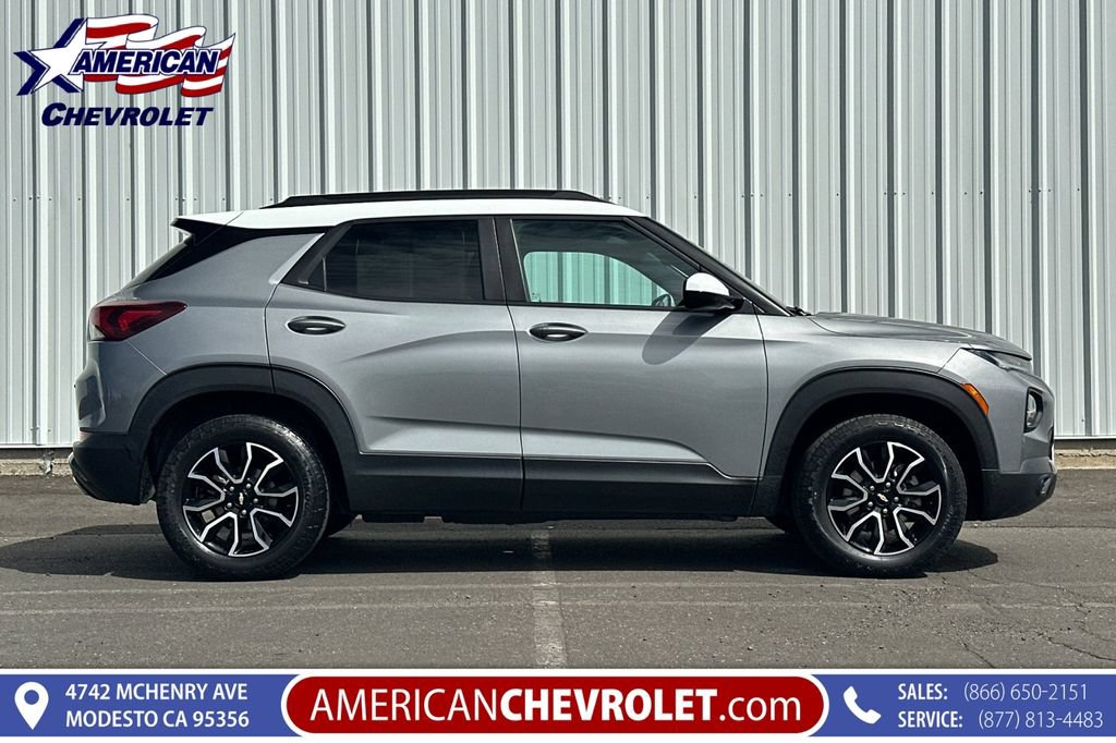 Used 2023 Chevrolet TrailBlazer ACTIV w/ Sun and Liftgate Package AWD/4WD image 3