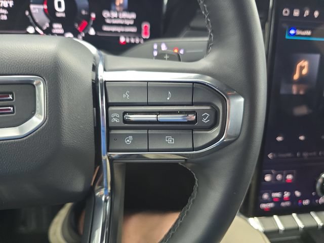 Certified 2025 GMC Acadia Elevation AWD/4WD image 18
