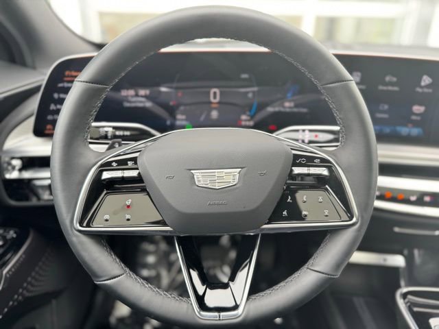 New 2025 Cadillac Lyriq Luxury image 28