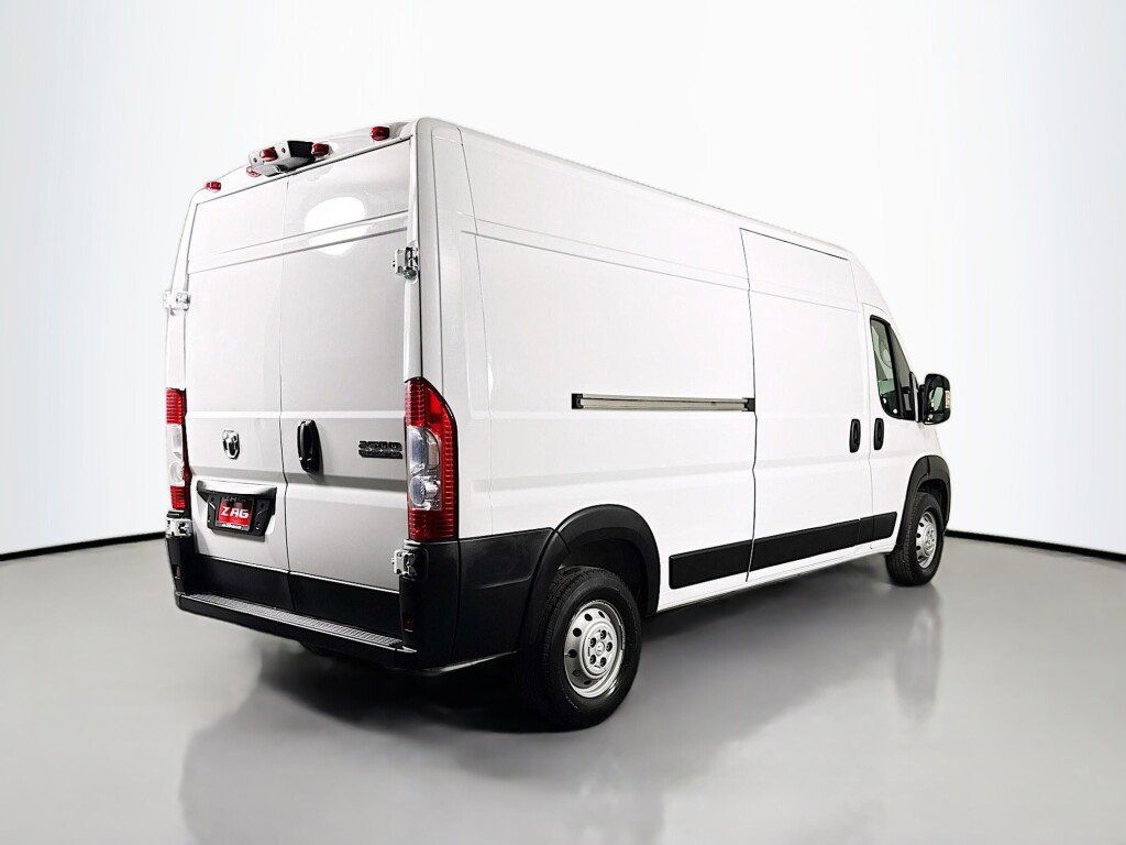 Used 2023 RAM ProMaster 2500 image 5