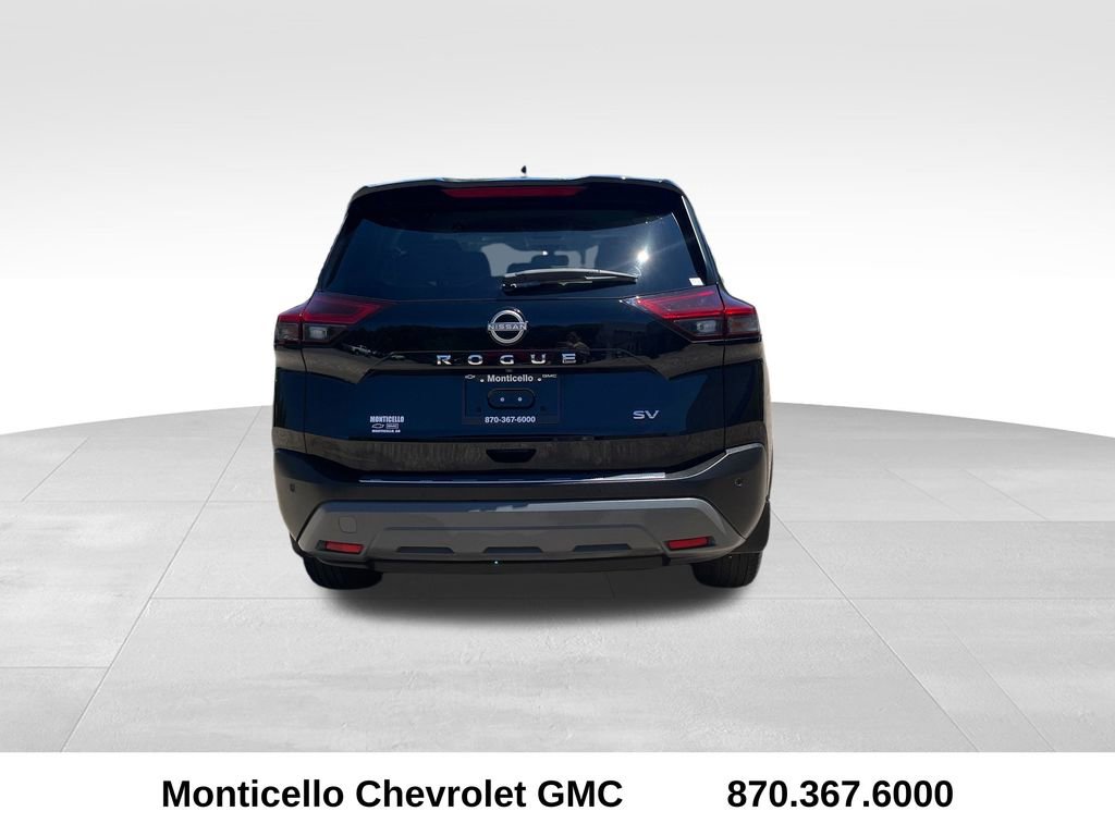 Used 2023 Nissan Rogue SV FWD image 4