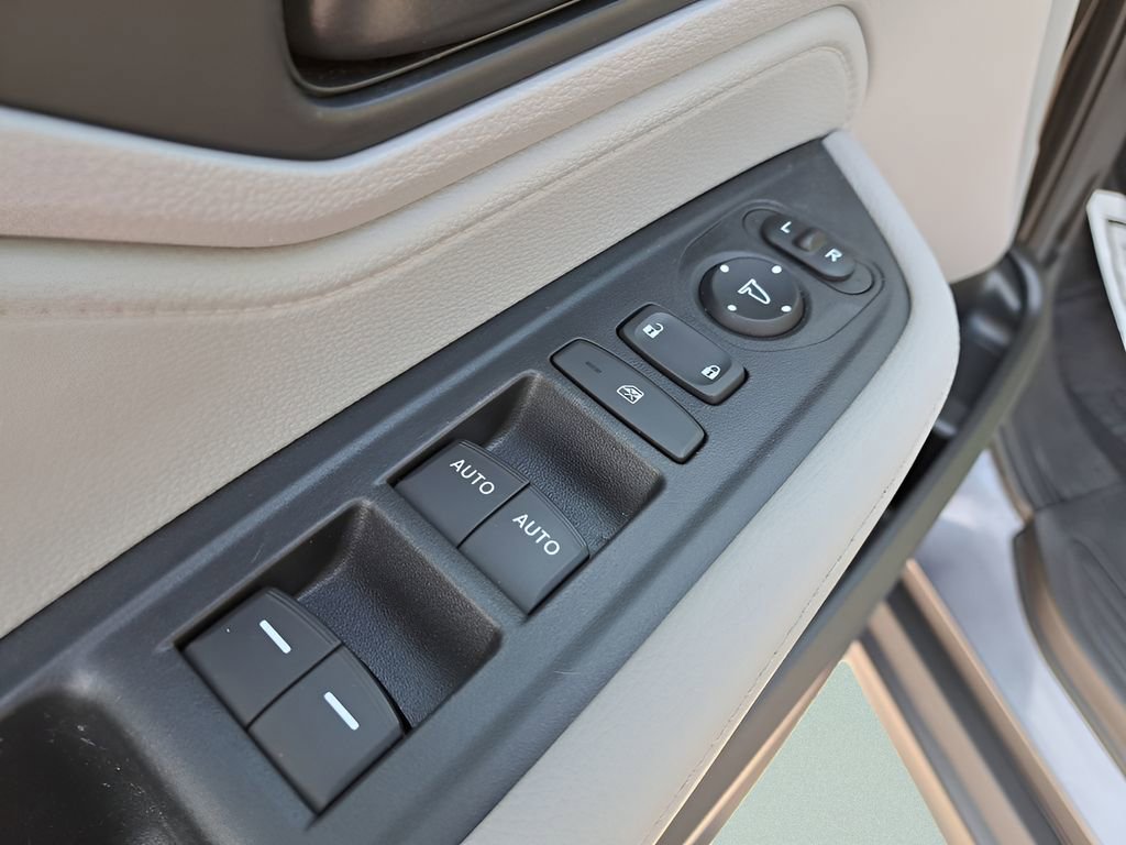 Used 2019 Honda Odyssey LX image 14