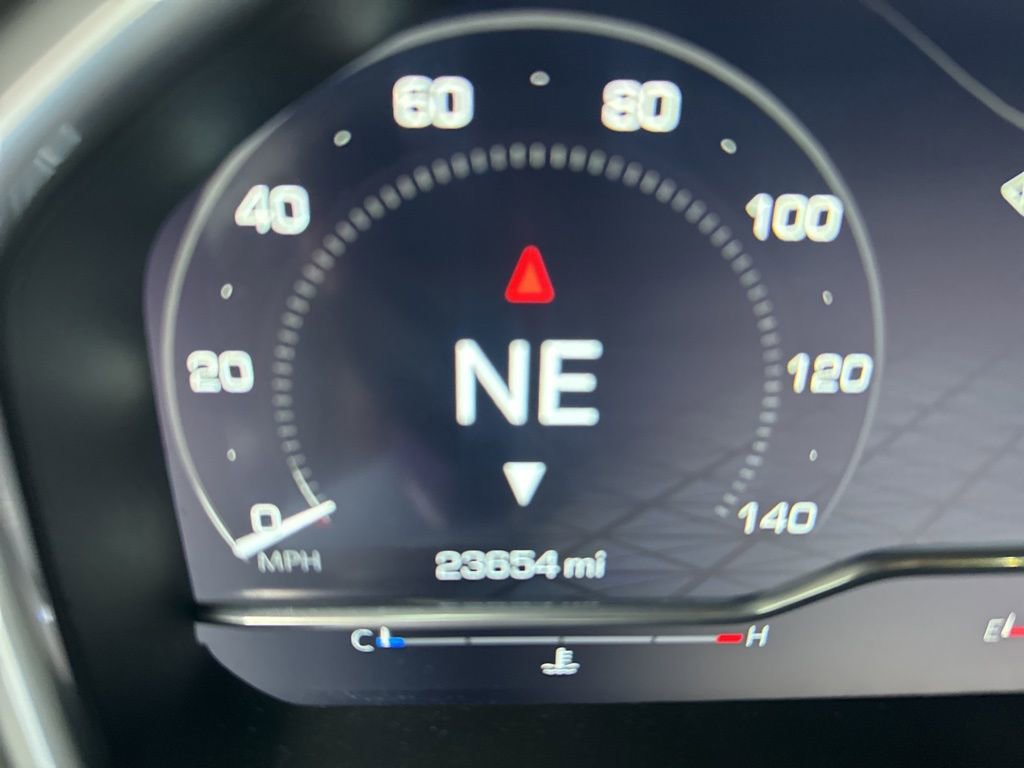 Used 2024 GMC Sierra 1500 Denali Ultimate image 17