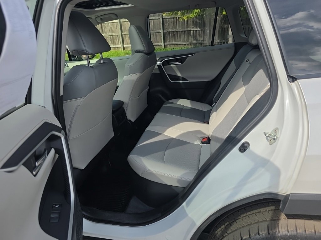 Used 2024 Toyota RAV4 Limited image 6