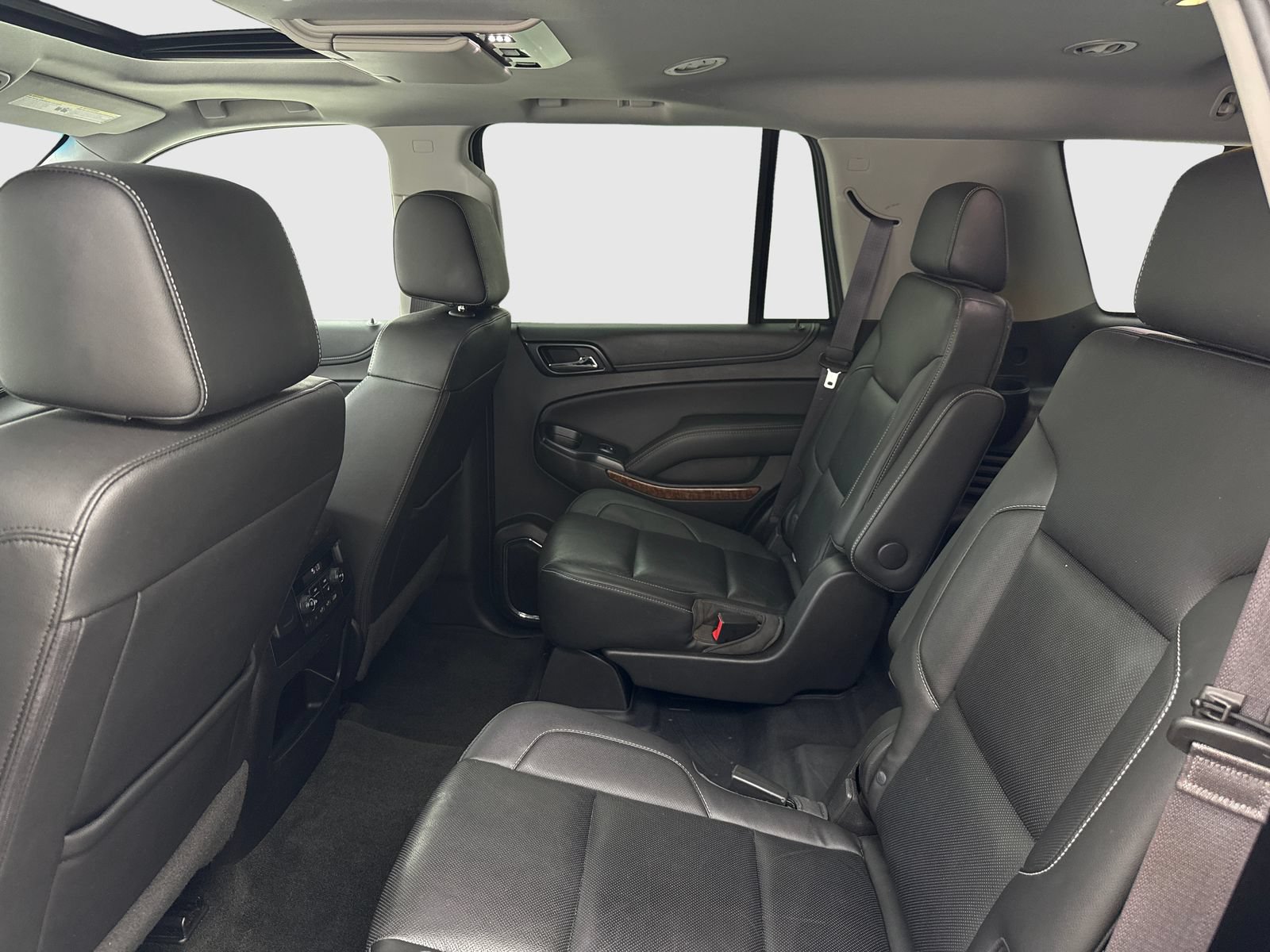Used 2017 Chevrolet Tahoe Premier AWD/4WD image 38
