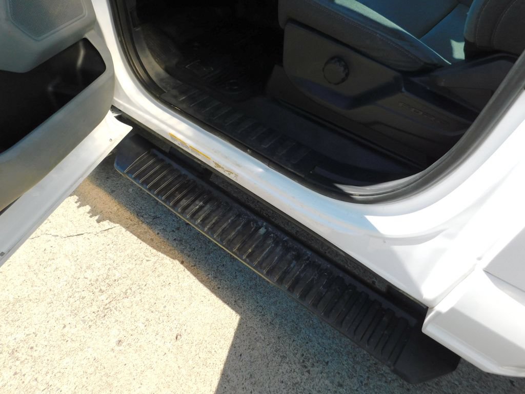 Used 2023 Ford F550 4x4 Regular Cab Super Duty image 35
