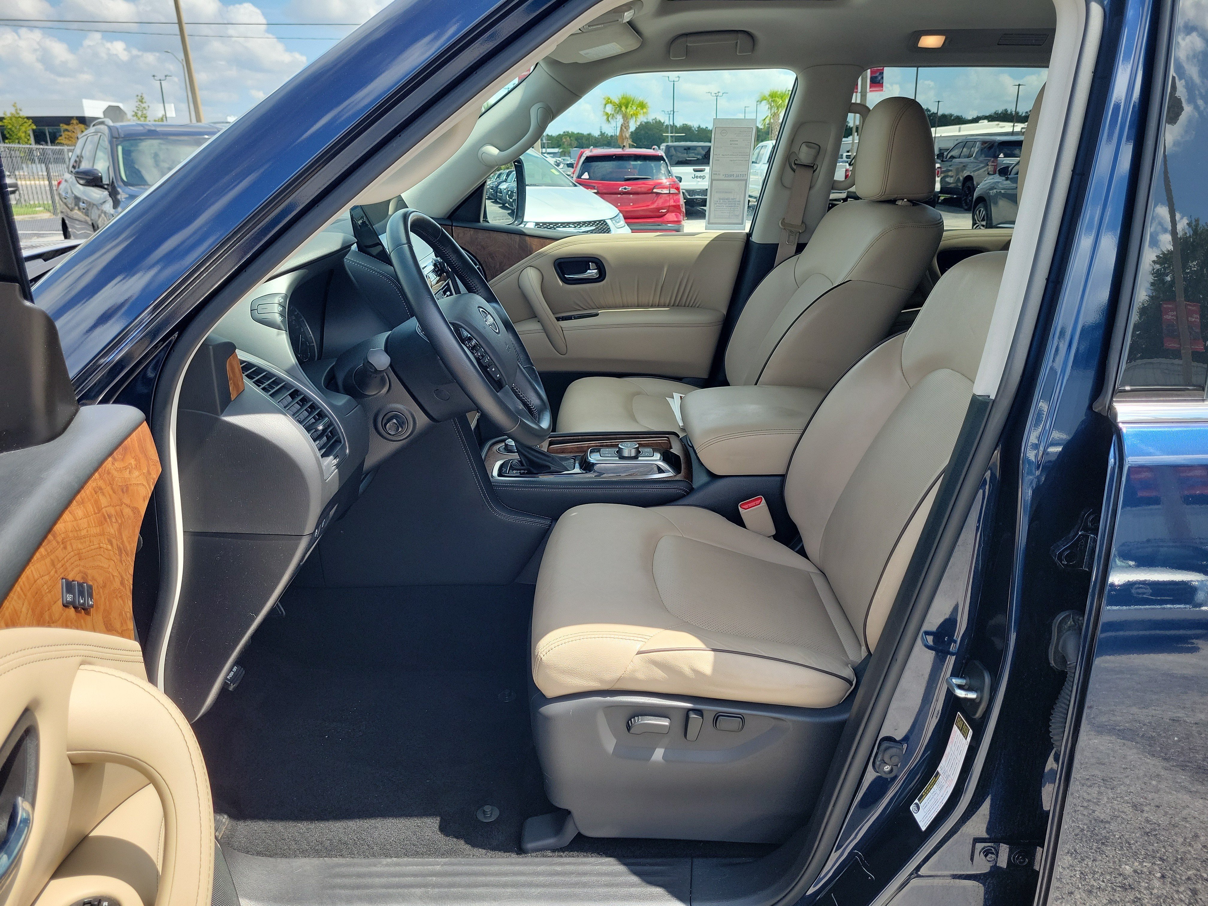 Certified 2023 Nissan Armada SL w/ Cargo Package AWD/4WD image 13