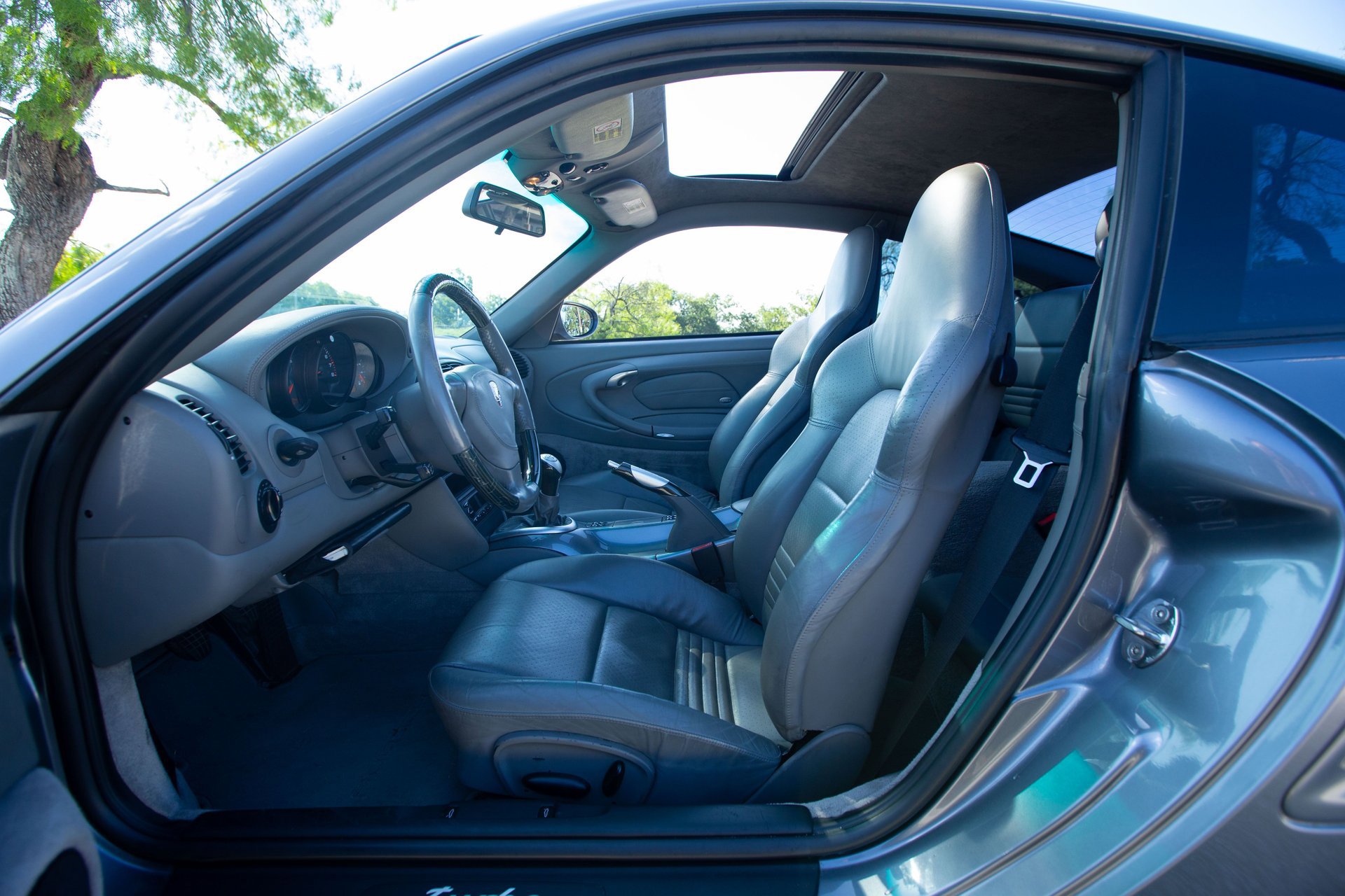 Used 2001 Porsche 911 Turbo image 24