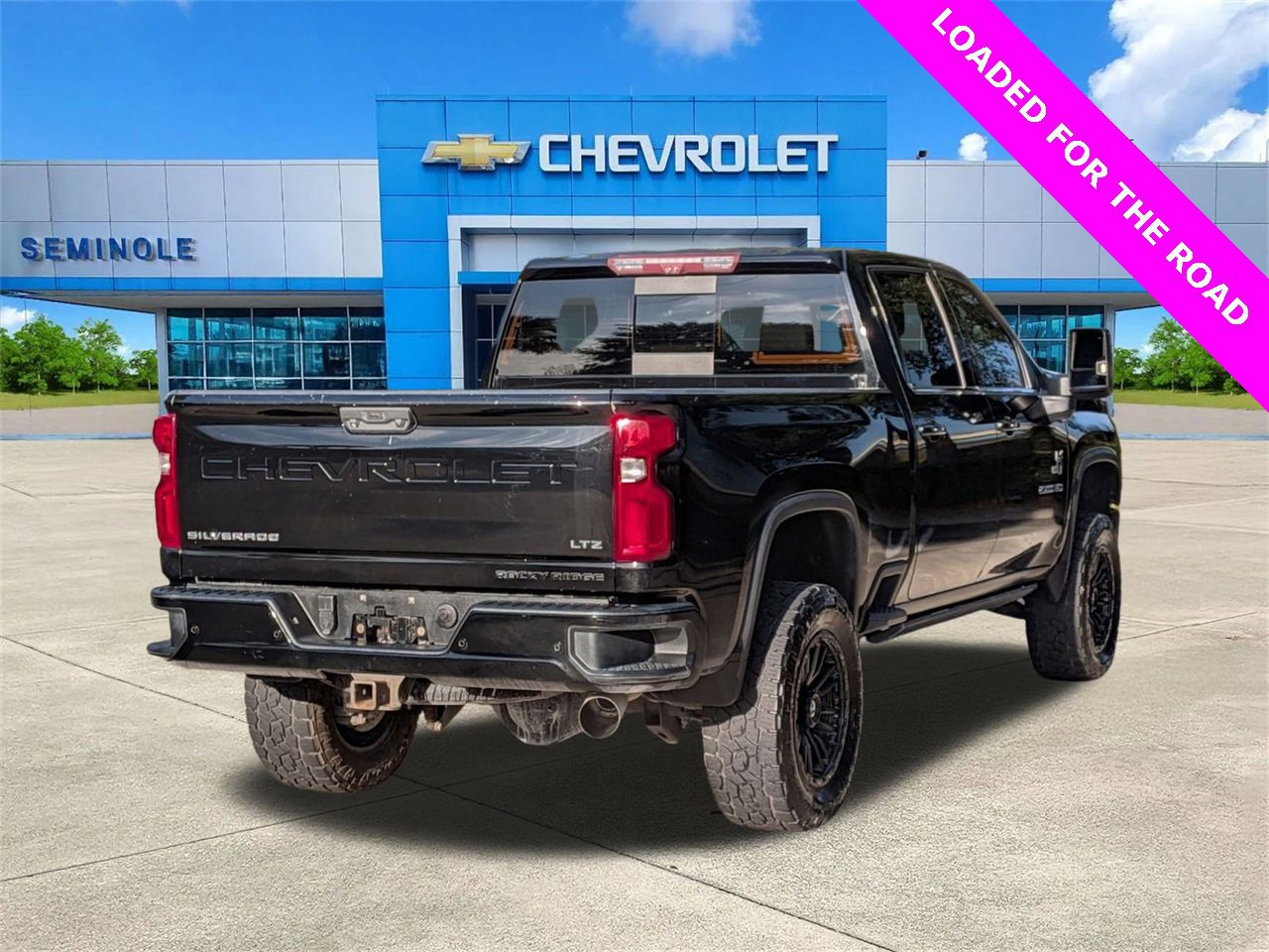 Used 2020 Chevrolet Silverado 2500 LTZ w/ LTZ Premium Package image 4