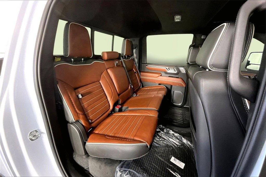 New 2026 GMC Sierra 2500 Denali Ultimate w/ Max Trailering Package image 11