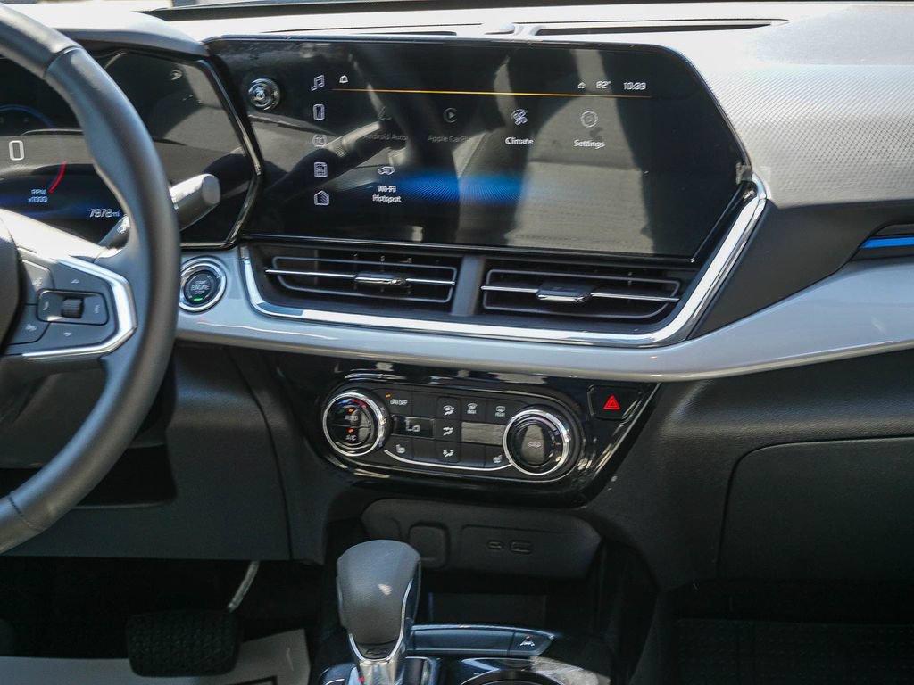 Used 2026 Chevrolet Trax LT w/ Driver Confidence Package FWD image 15