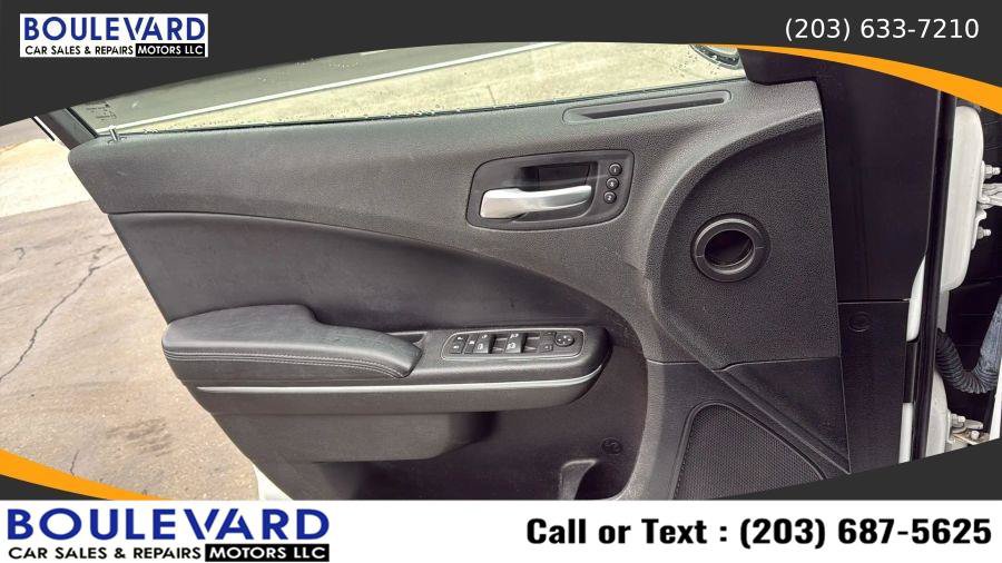 Used 2022 Dodge Charger SXT w/ Leather Interior Group RWD image 23