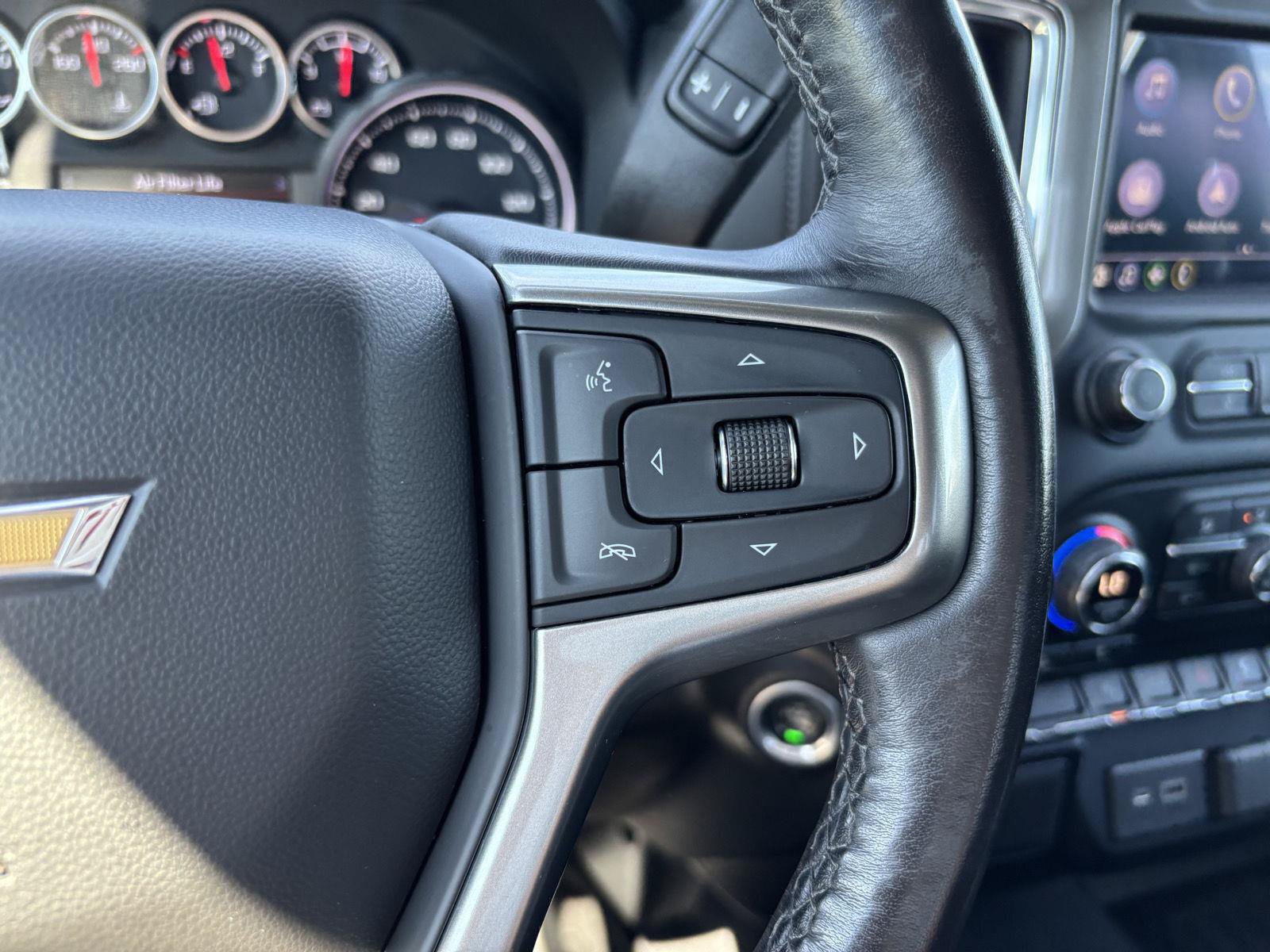 Used 2021 Chevrolet Silverado 1500 LT AWD/4WD image 21