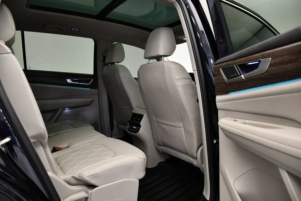 Used 2024 Volkswagen Atlas SEL Premium R-Line image 53