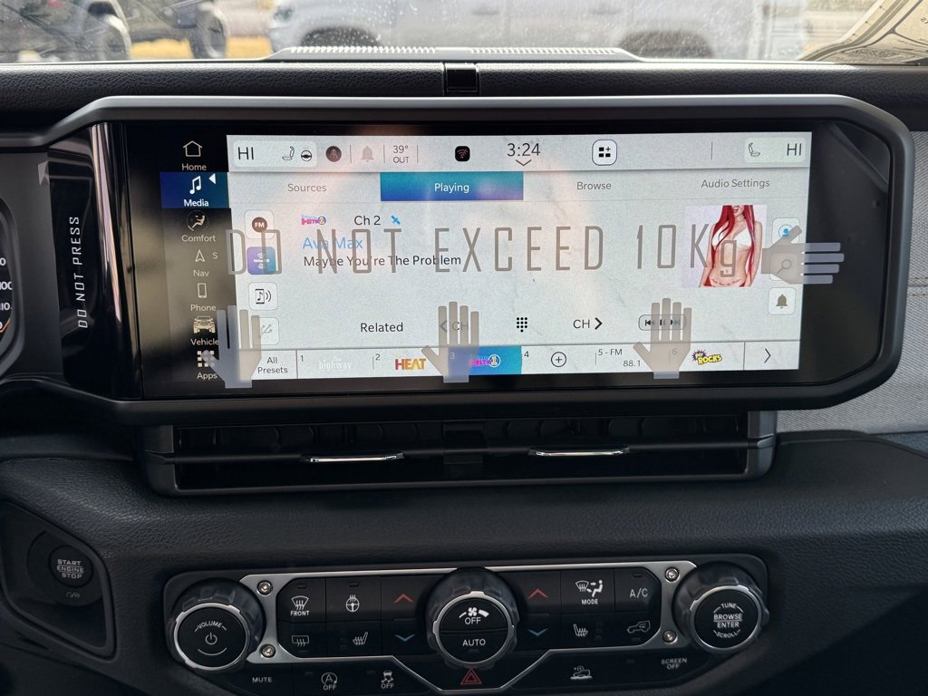 New 2025 Jeep Gladiator Sport image 20