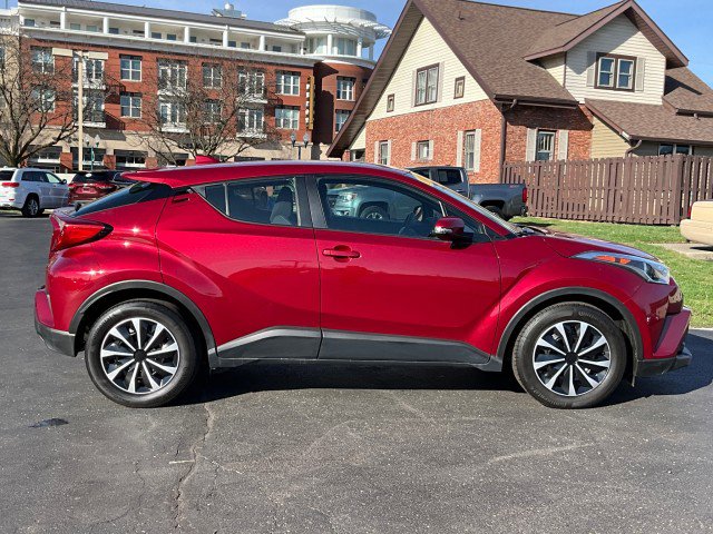 Used 2019 Toyota C-HR LE image 8