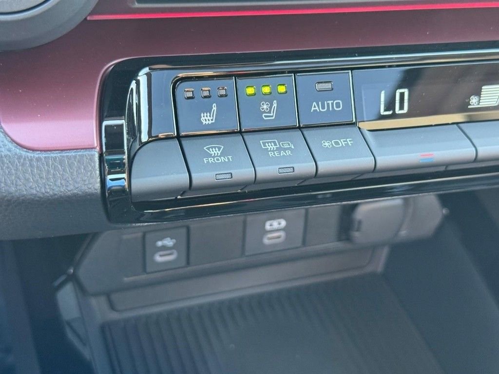 New 2025 Toyota Prius XSE Premium image 18