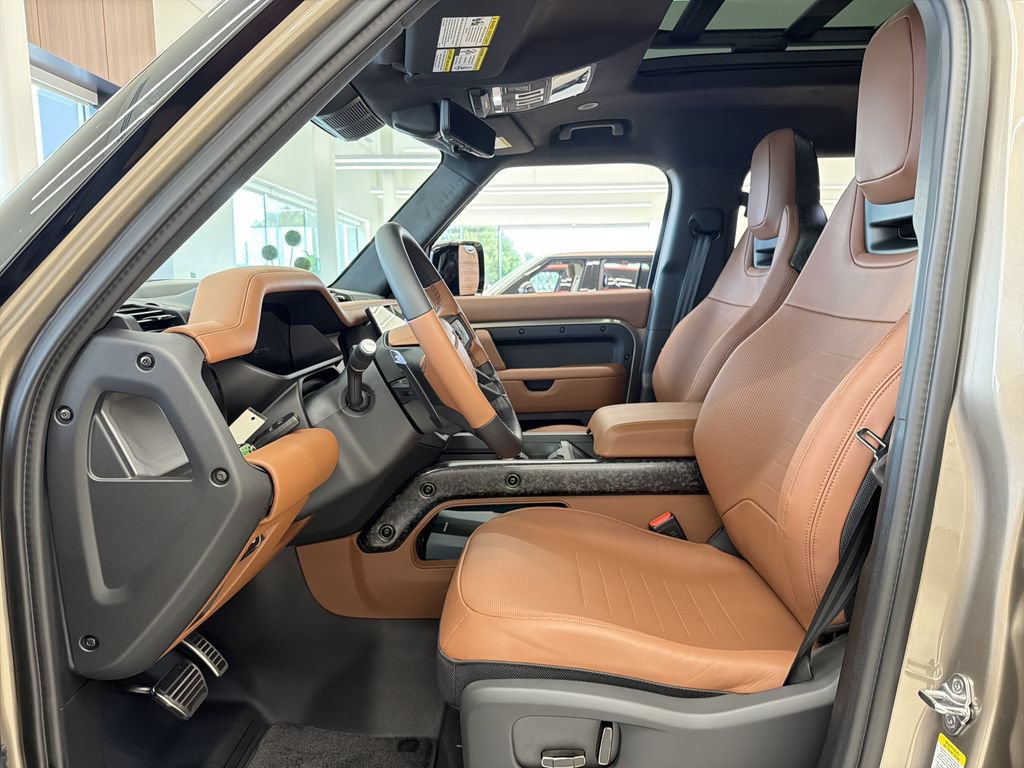 New 2026 Land Rover Defender 110 OCTA AWD/4WD image 3