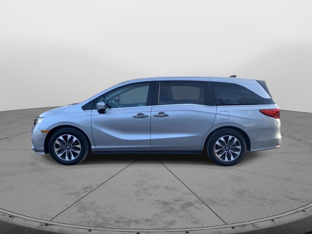 Certified 2024 Honda Odyssey EX-L image 6