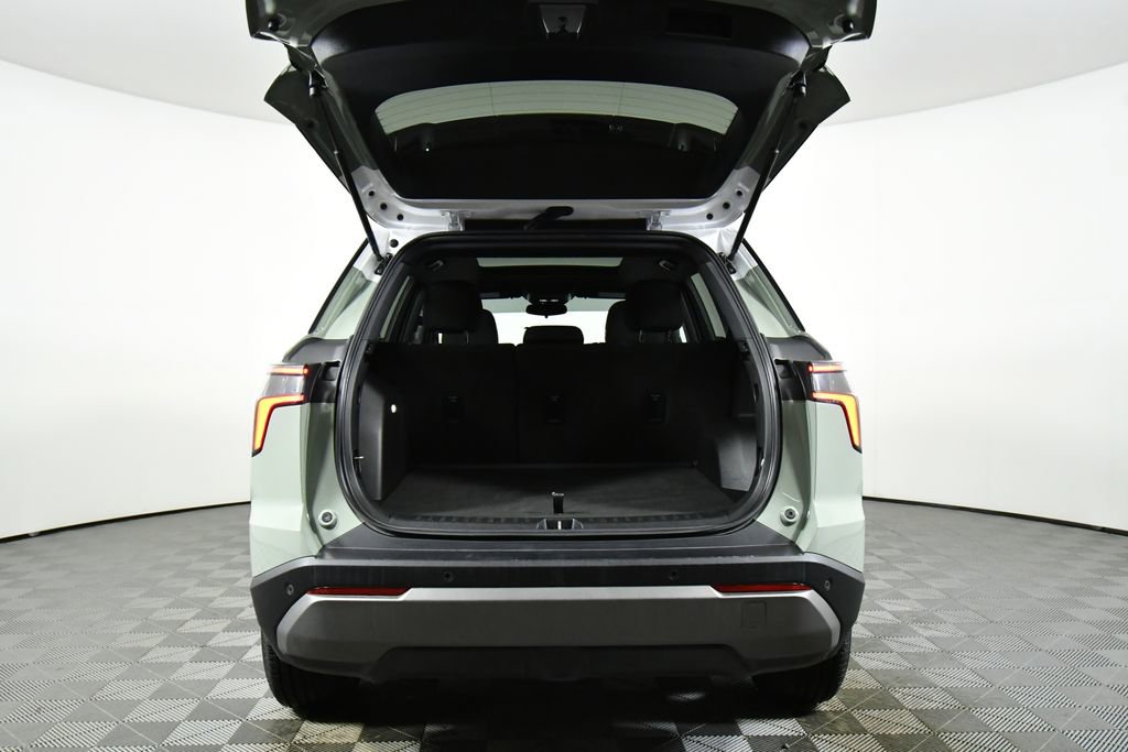 Used 2025 Chevrolet Equinox LT image 26