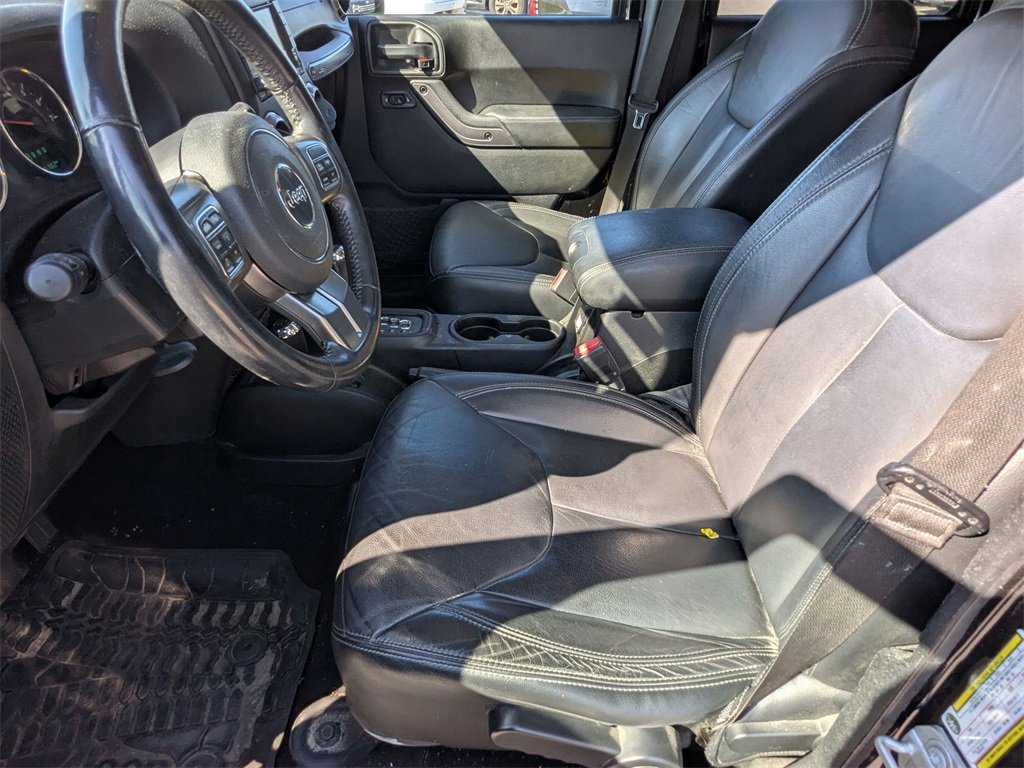 Used 2018 Jeep Wrangler Unlimited Sahara image 15