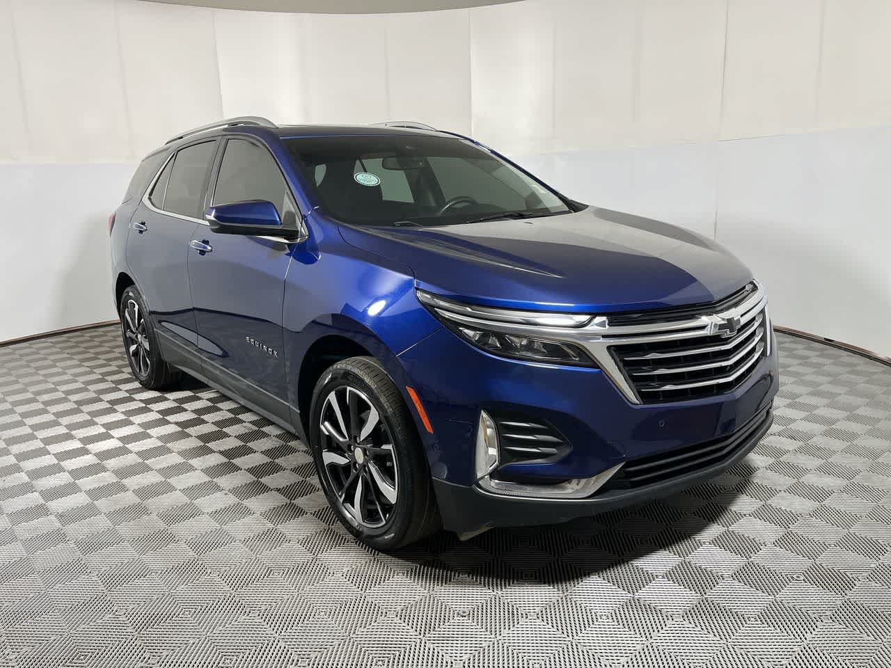 Used 2022 Chevrolet Equinox Premier AWD/4WD image 2