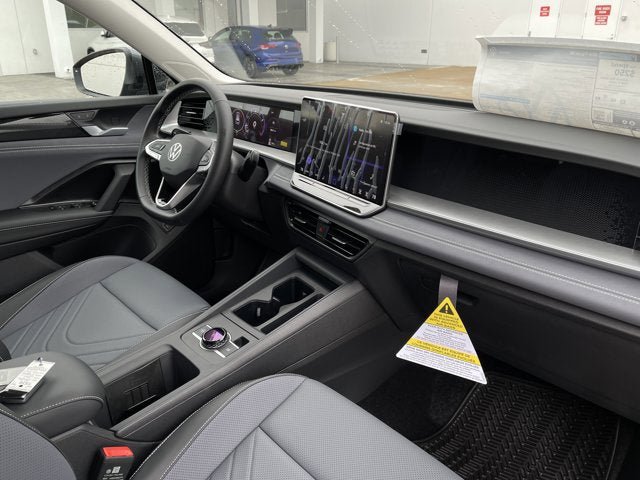 New 2026 Volkswagen Tiguan SE FWD image 20