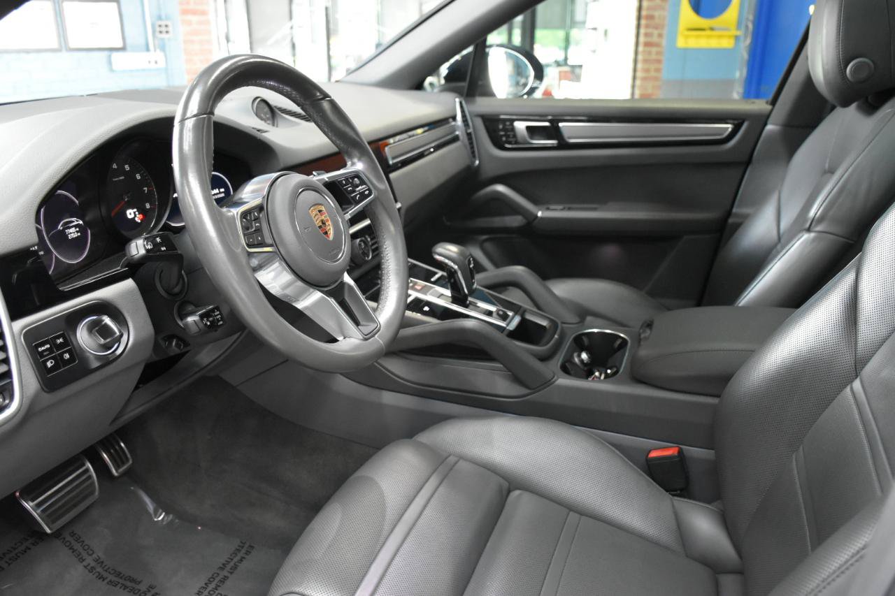 Used 2020 Porsche Cayenne S w/ Premium Package AWD/4WD image 34