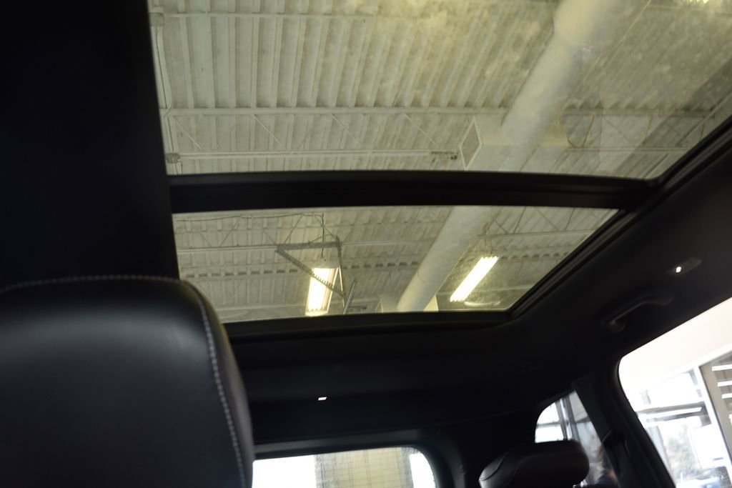 New 2026 Jeep Grand Cherokee Limited w/ Limited Altitude Package AWD/4WD image 10