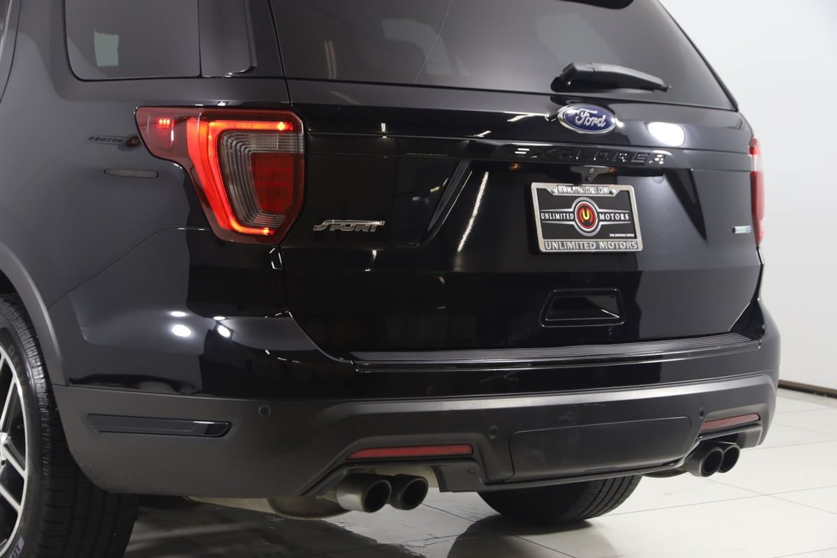 Used 2018 Ford Explorer Sport w/ Equipment Group 401A AWD/4WD image 25