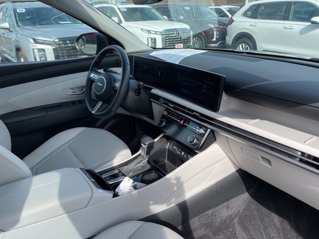 Used 2025 Hyundai Tucson SEL AWD/4WD image 7