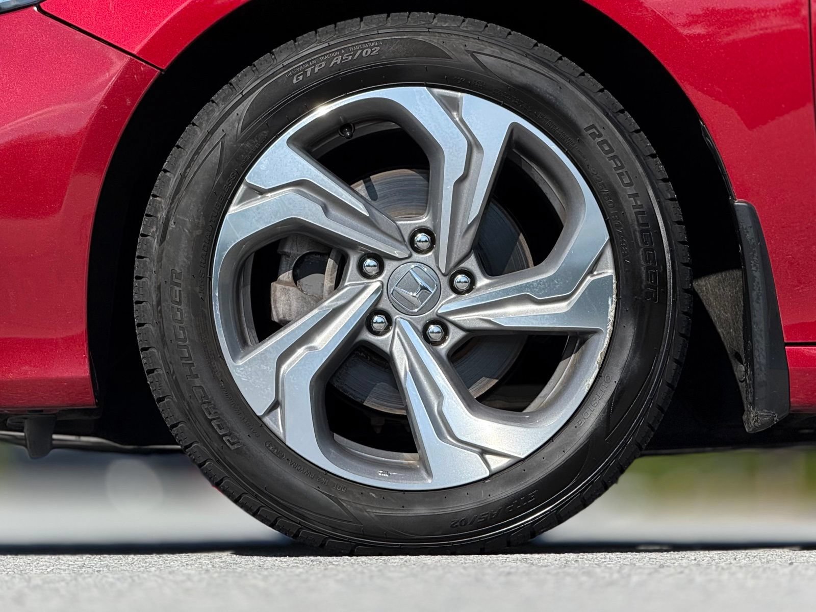 Used 2019 Honda Accord EX image 18