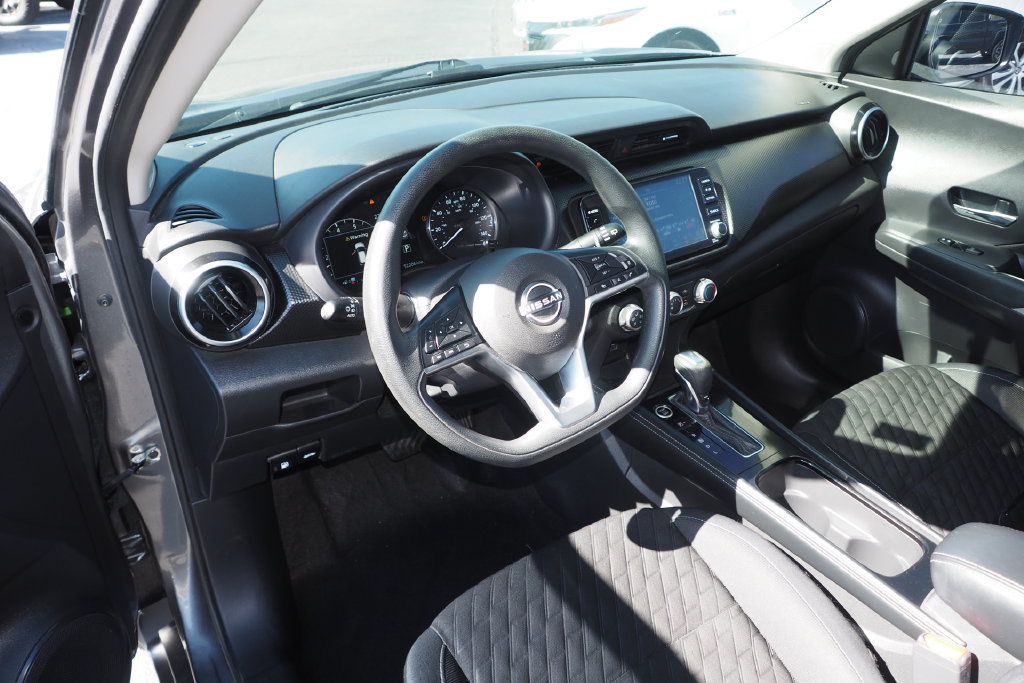 Used 2023 Nissan Kicks SV FWD image 12