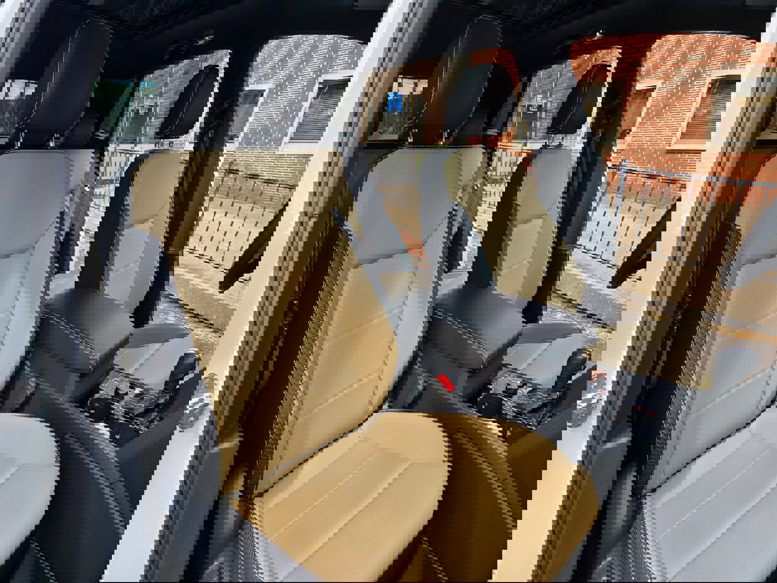 Certified 2022 Volkswagen Atlas Cross Sport SE image 12