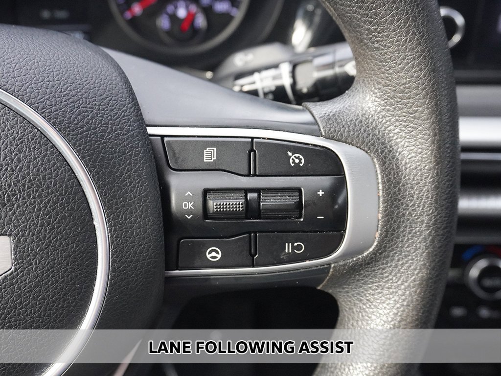 Used 2023 Kia K5 LXS image 3