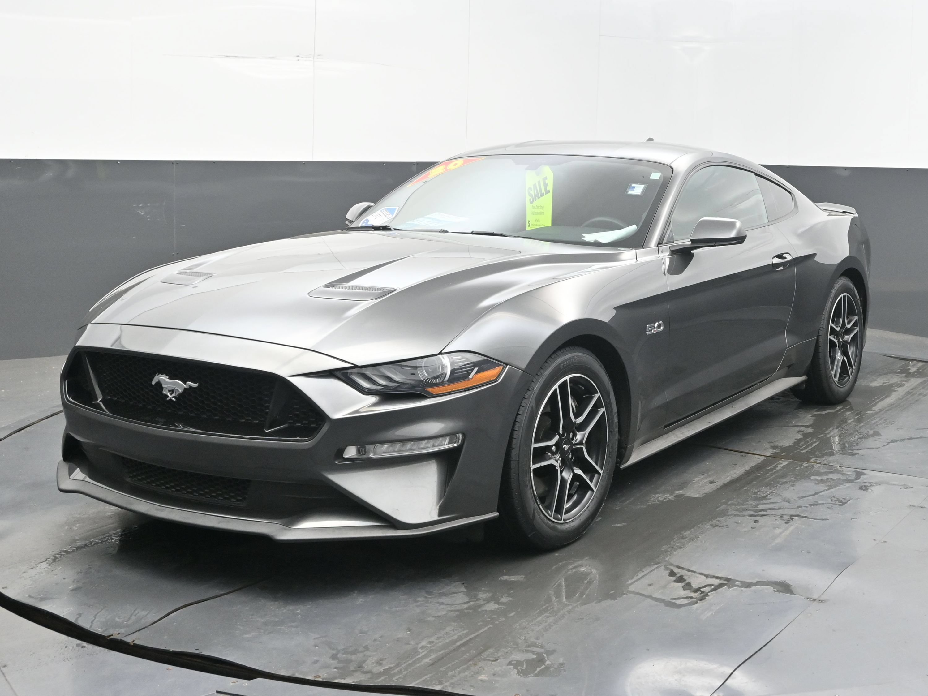 Used 2020 Ford Mustang GT RWD image 4
