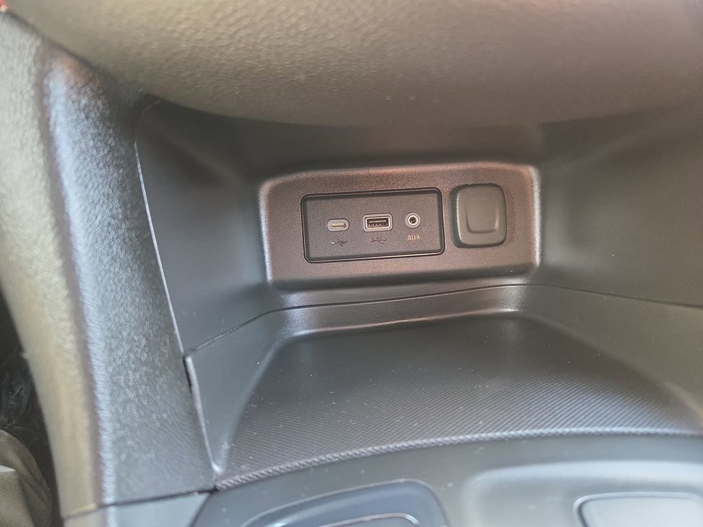 Certified 2024 Chevrolet Equinox RS w/ LPO, Floor Liner Package AWD/4WD image 34