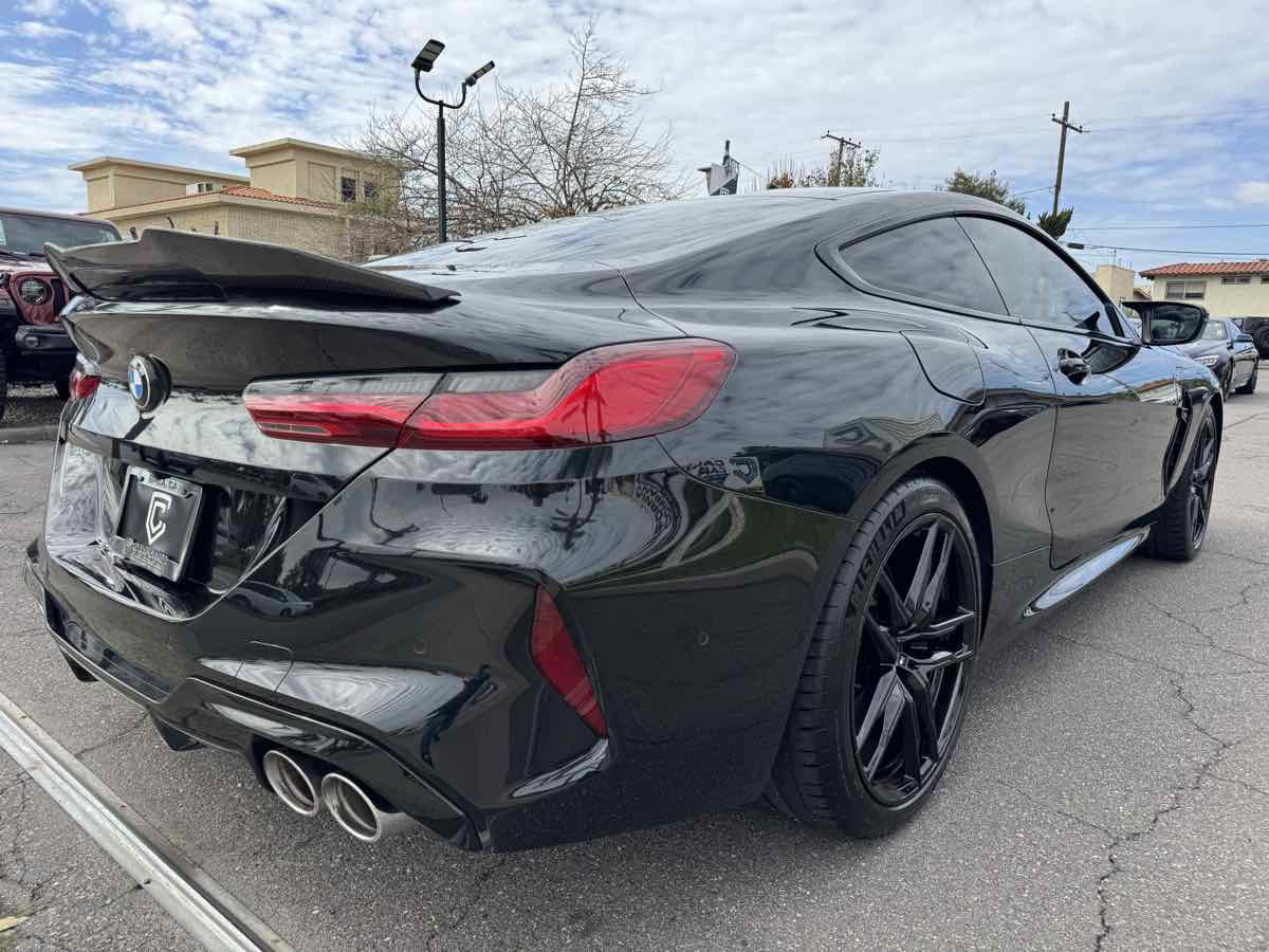 Used 2020 BMW M8 Coupe image 9