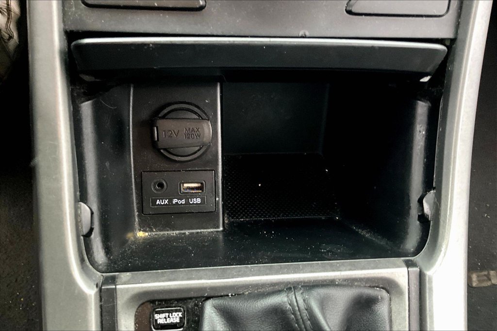Used 2015 Hyundai Elantra SE w/ Option Group 02 FWD image 16