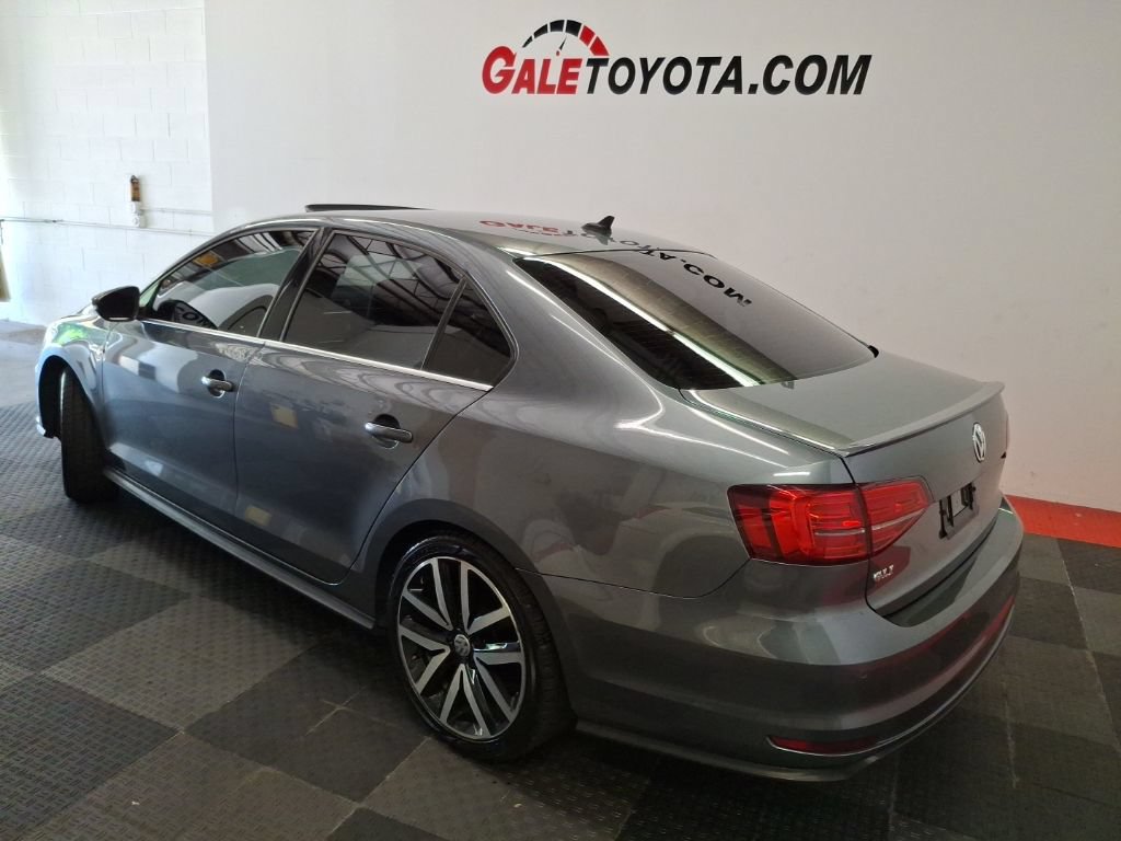 Used 2018 Volkswagen Jetta GLI FWD image 10