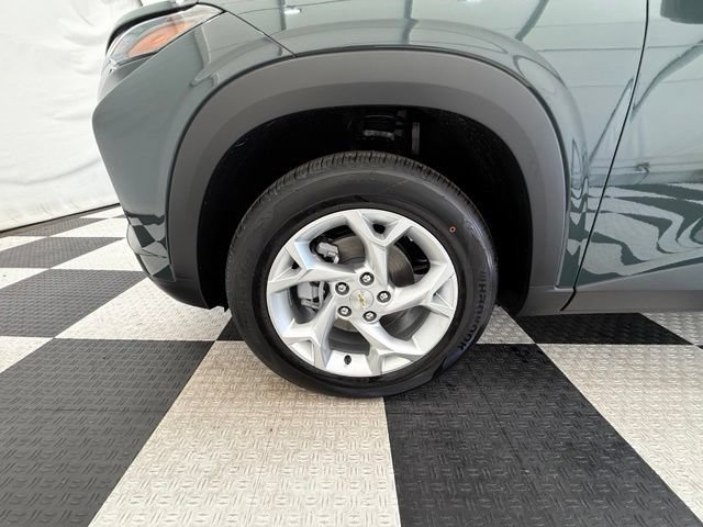 New 2026 Chevrolet Trax LS w/ LS Convenience Package FWD image 9