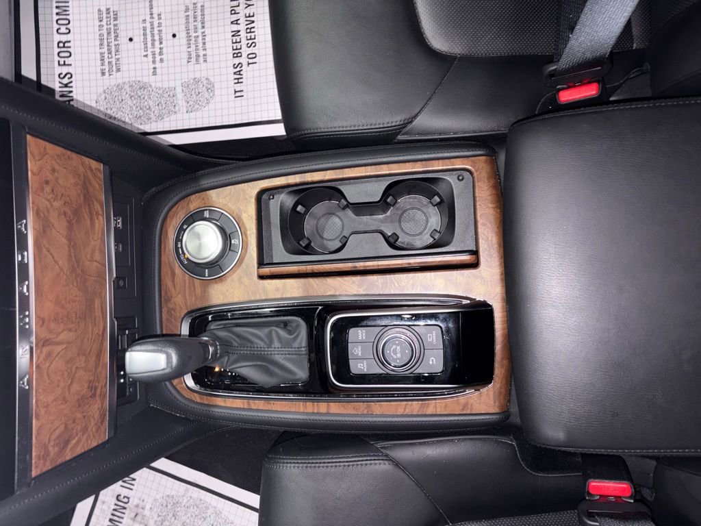 Used 2024 Nissan Armada SL w/ Captain's Chairs Package image 40