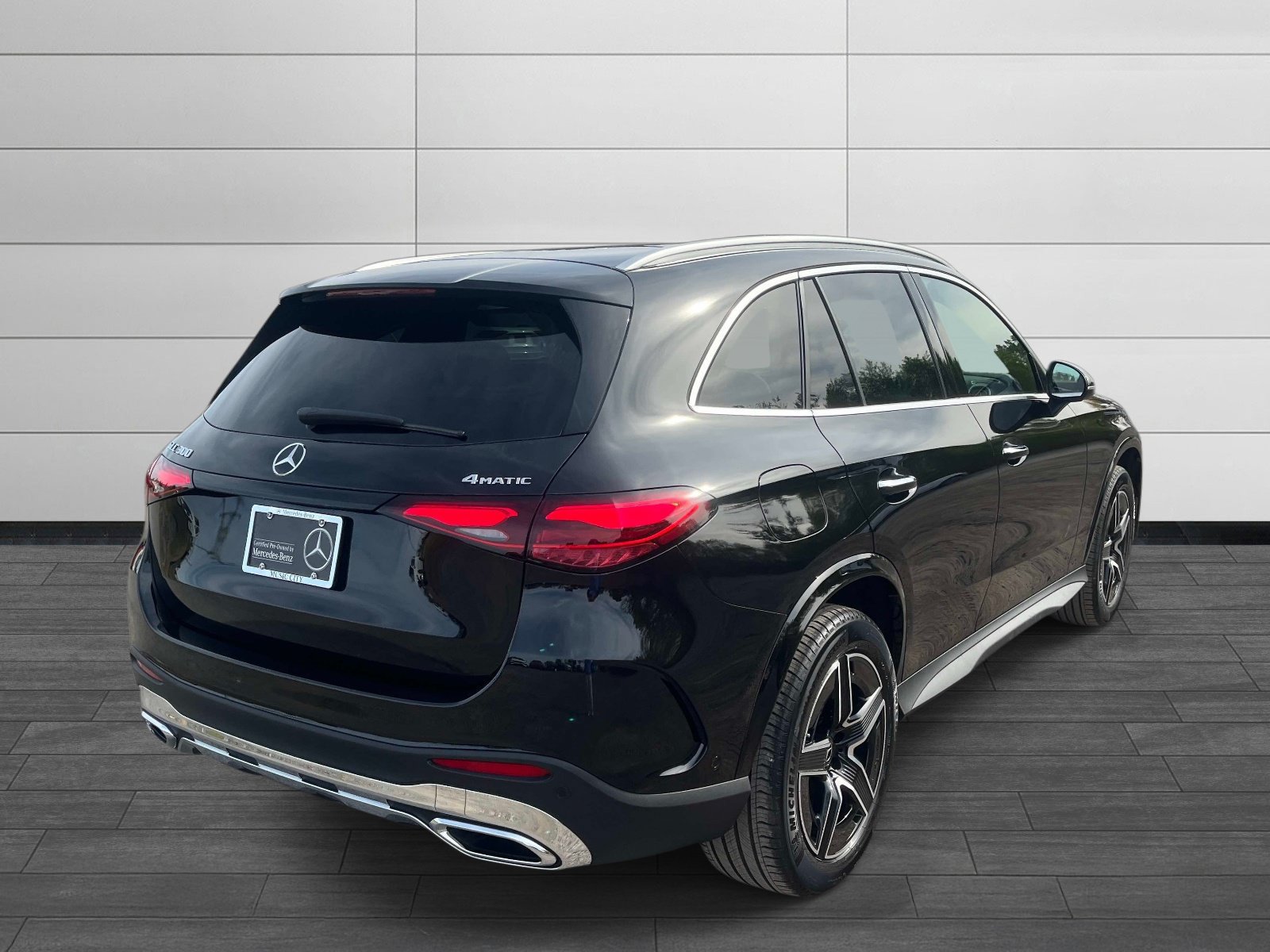 Certified 2026 Mercedes-Benz GLC 300 4MATIC image 3