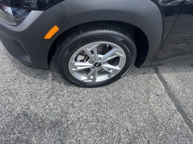 Used 2023 Hyundai Kona SEL AWD/4WD image 12