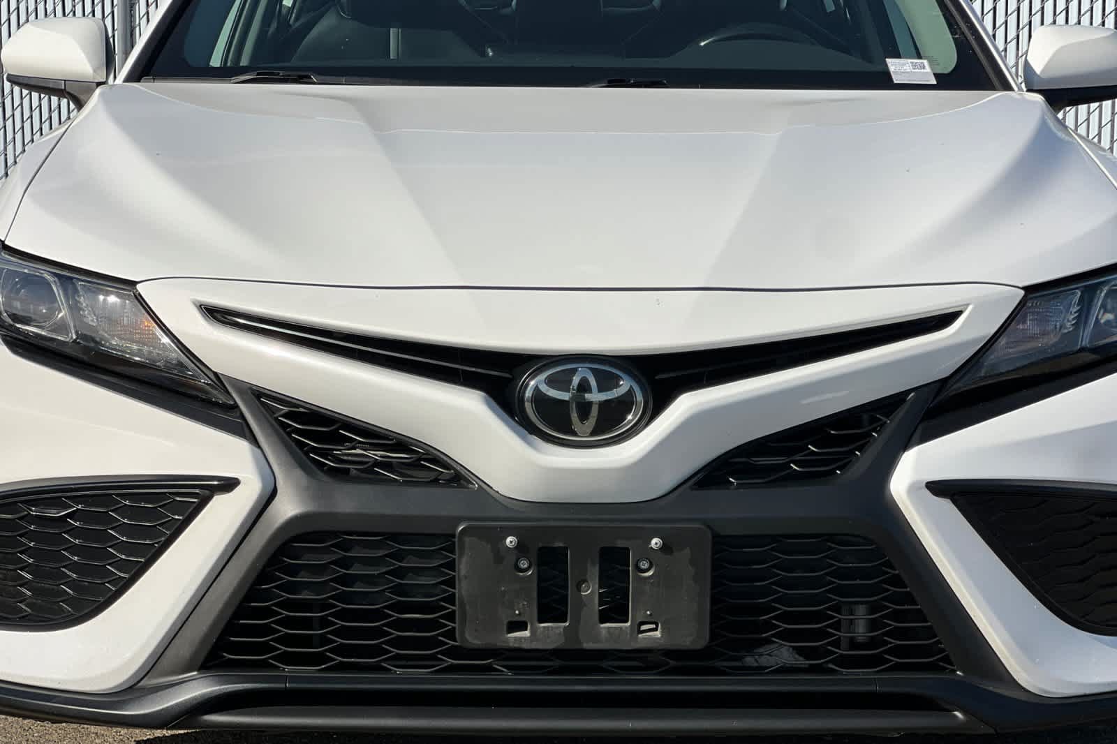Used 2021 Toyota Camry SE FWD image 15