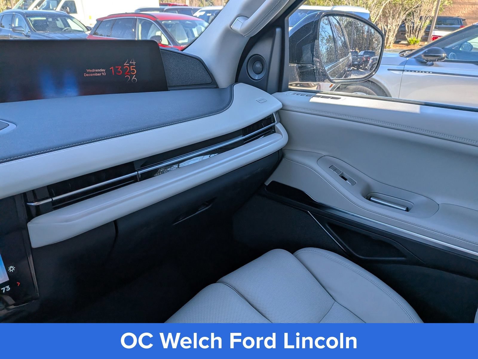 Certified 2025 Lincoln Navigator Reserve AWD/4WD image 20