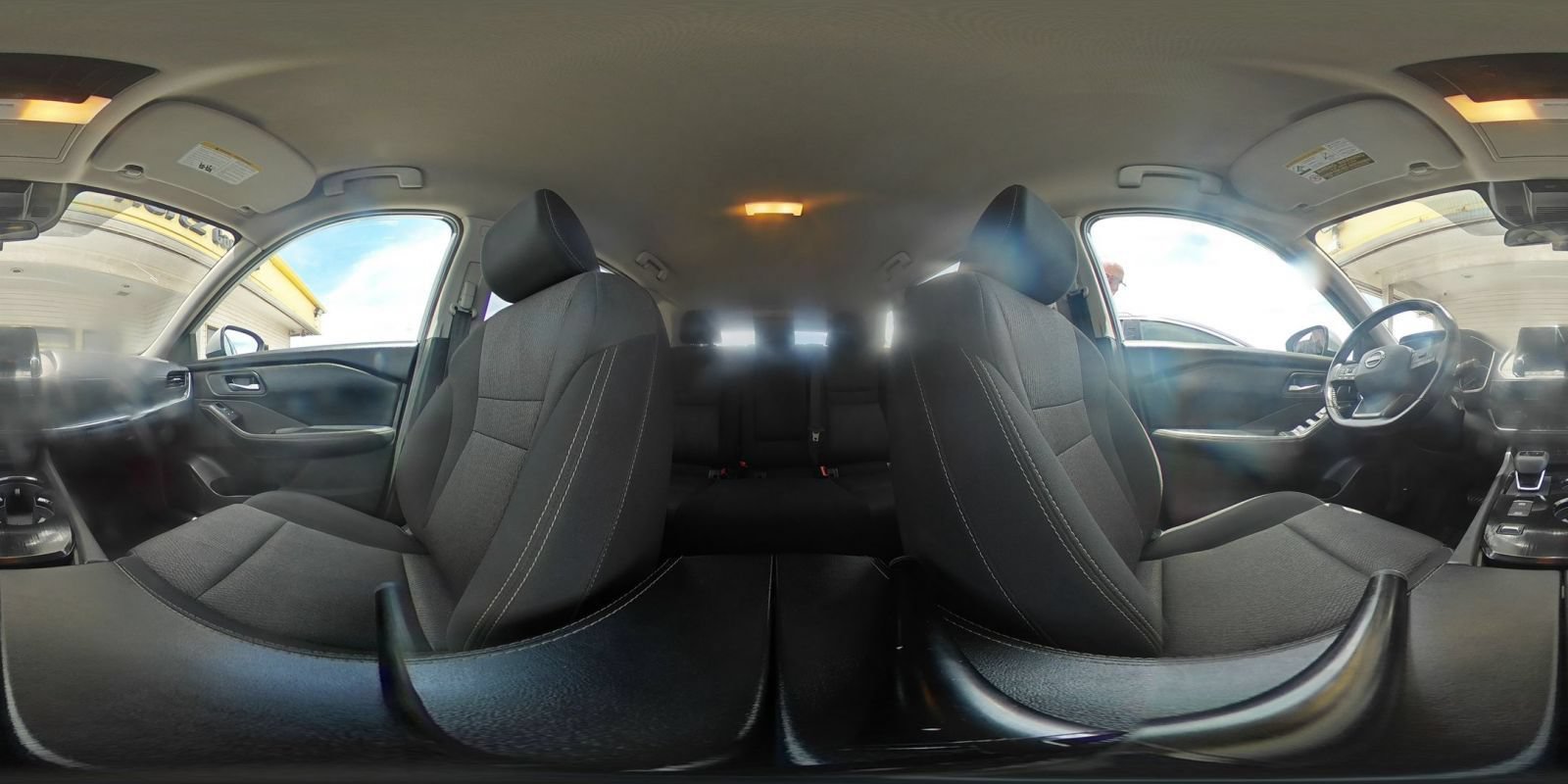 Used 2025 Nissan Rogue SV FWD image 42