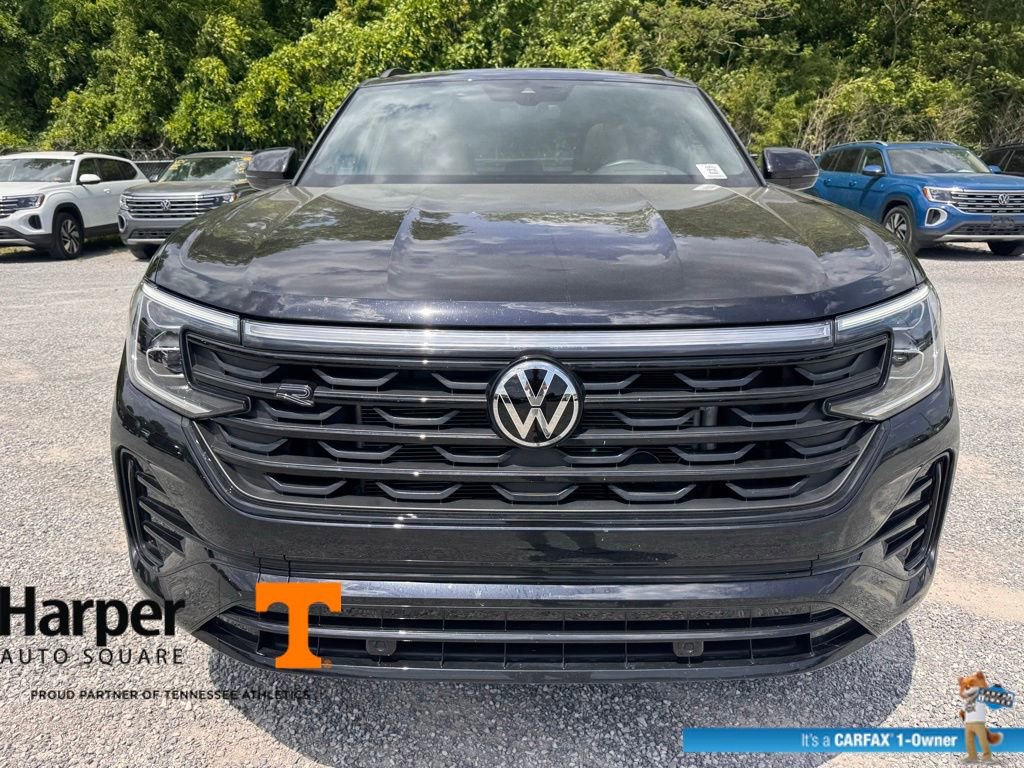 Used 2025 Volkswagen Atlas Cross Sport SEL R-Line AWD/4WD image 8