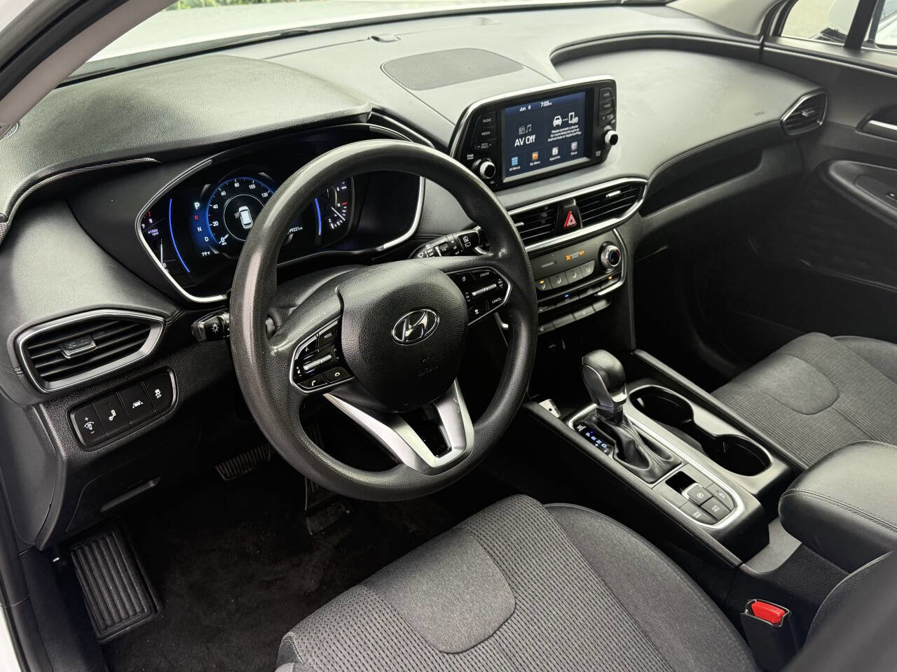 Used 2019 Hyundai Santa Fe SEL FWD image 10