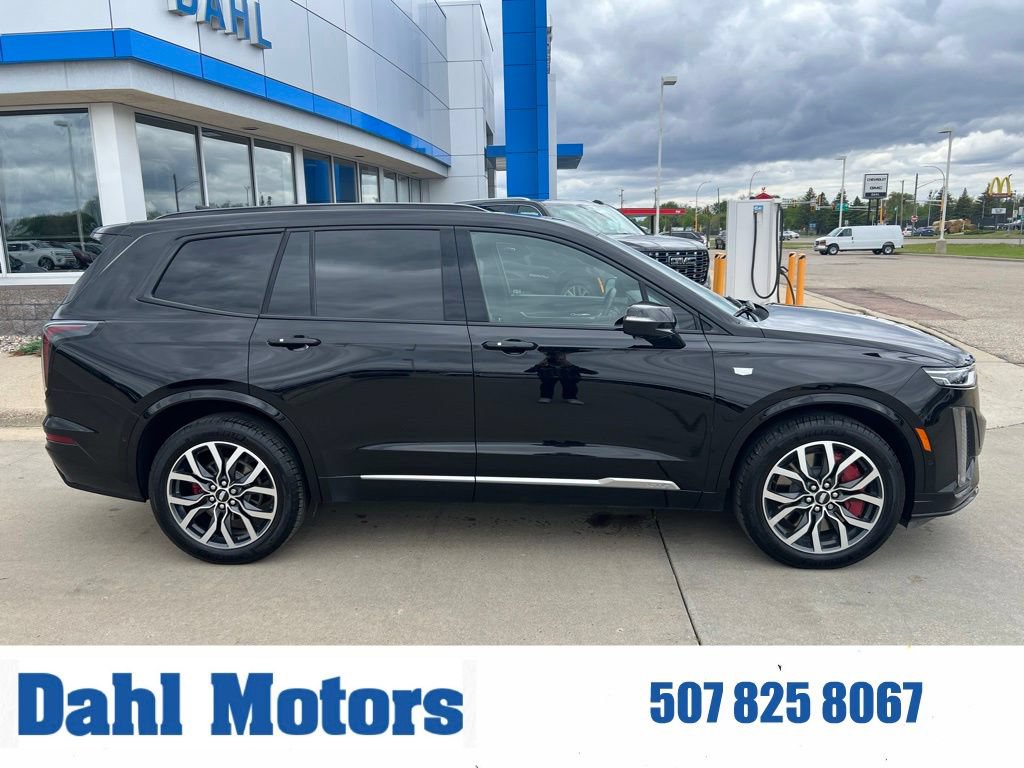 Used 2025 Cadillac XT6 Sport w/ Platinum Package